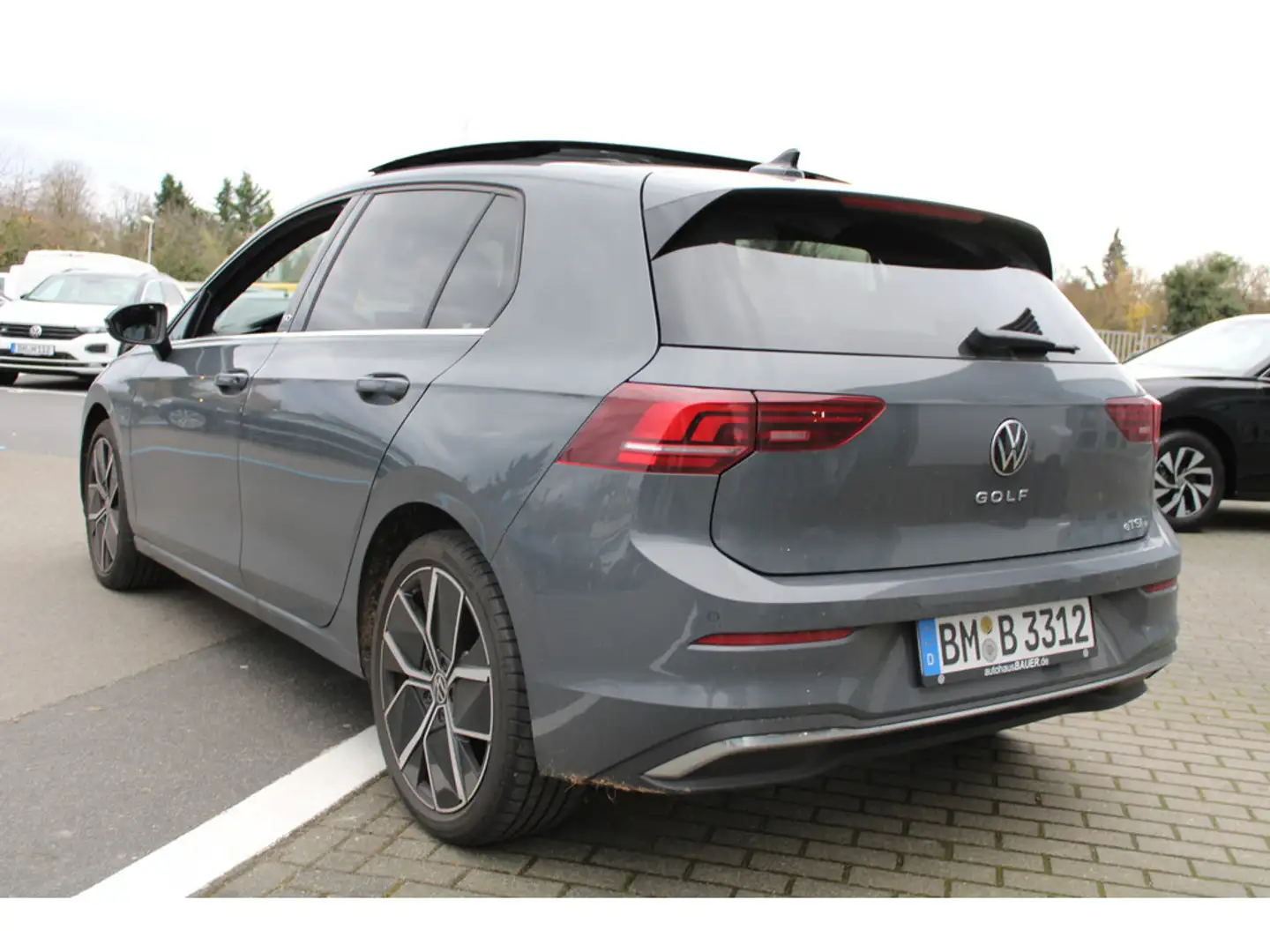 Volkswagen Golf VIII 1.5l eTSI Edition 50 *Licht+Sicht,Winterpaket,DCC,DigitalCoc Grau - 2