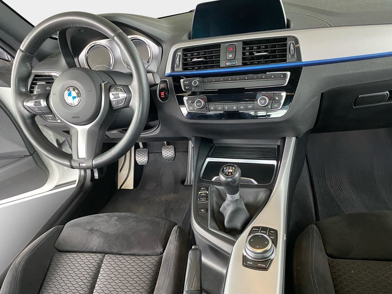 BMW 218 M Sport — photo 10