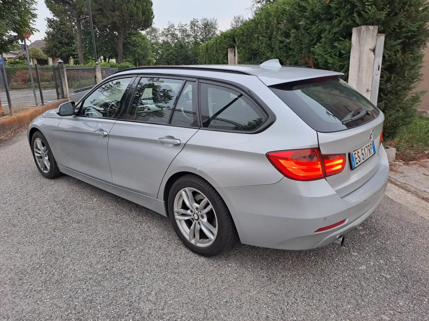 BMW 316 320d Touring Sport Argento - 2