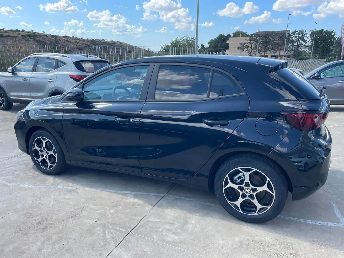 MG MG3 MG3 1.5 hybrid+ Luxury auto (NUOVA) Nero - 2