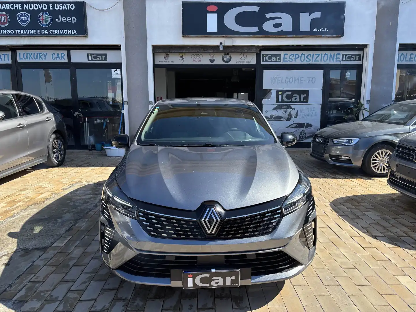 Renault Clio Clio 1.0 tce Techno 90cv Gris - 1