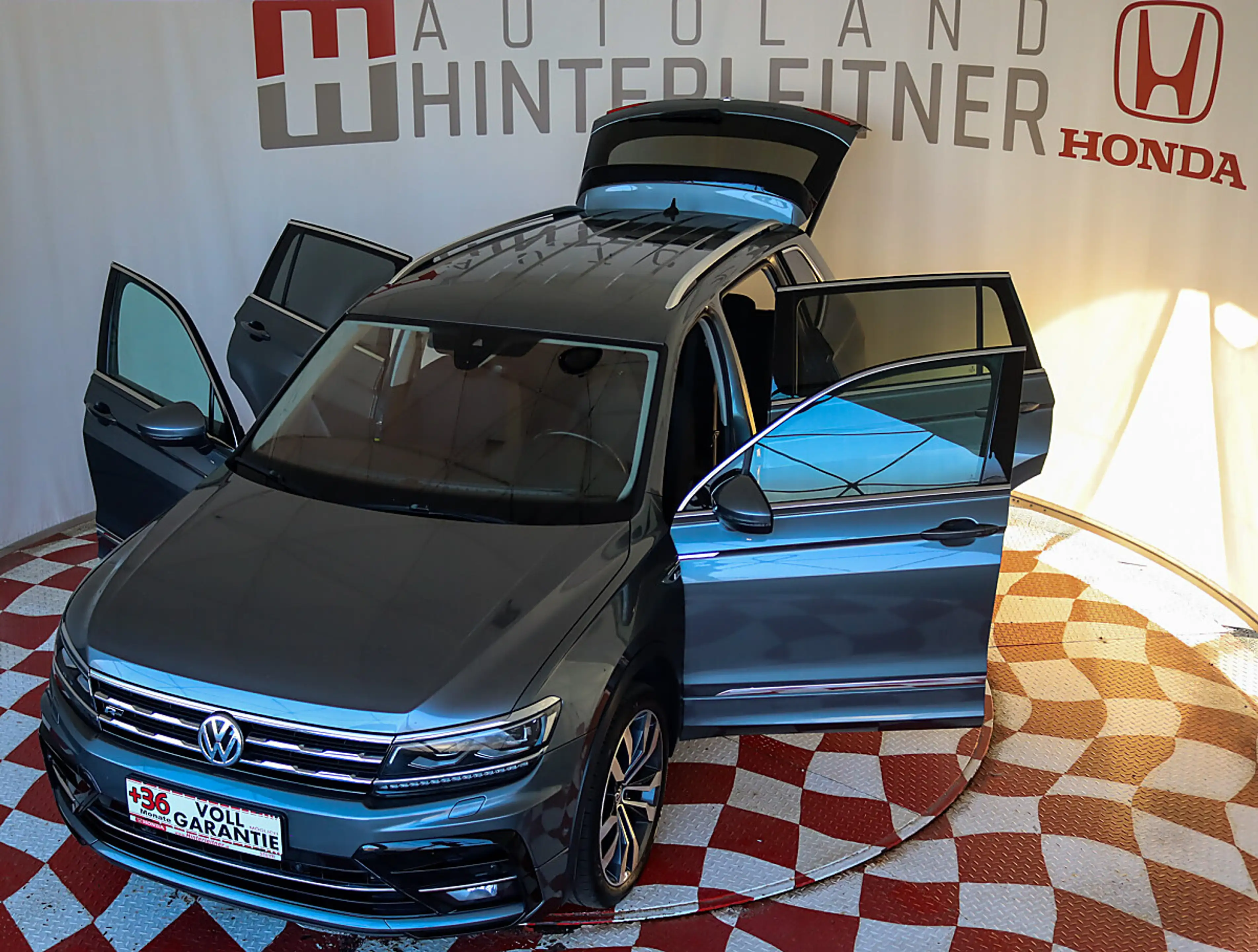 Volkswagen Tiguan Allspace R-Line Highline — photo 3