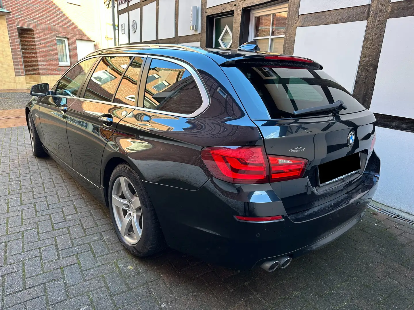 BMW 525 d xDrive Leder Navi Bi-Xenon Schwarz - 2