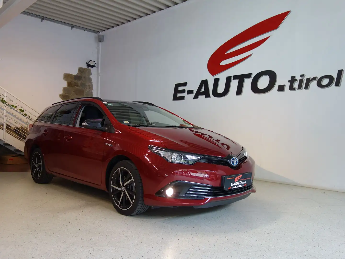 Toyota Auris TS Hybrid Style *FINAL BLACK EDITION *136PS SYSTE Rouge - 1