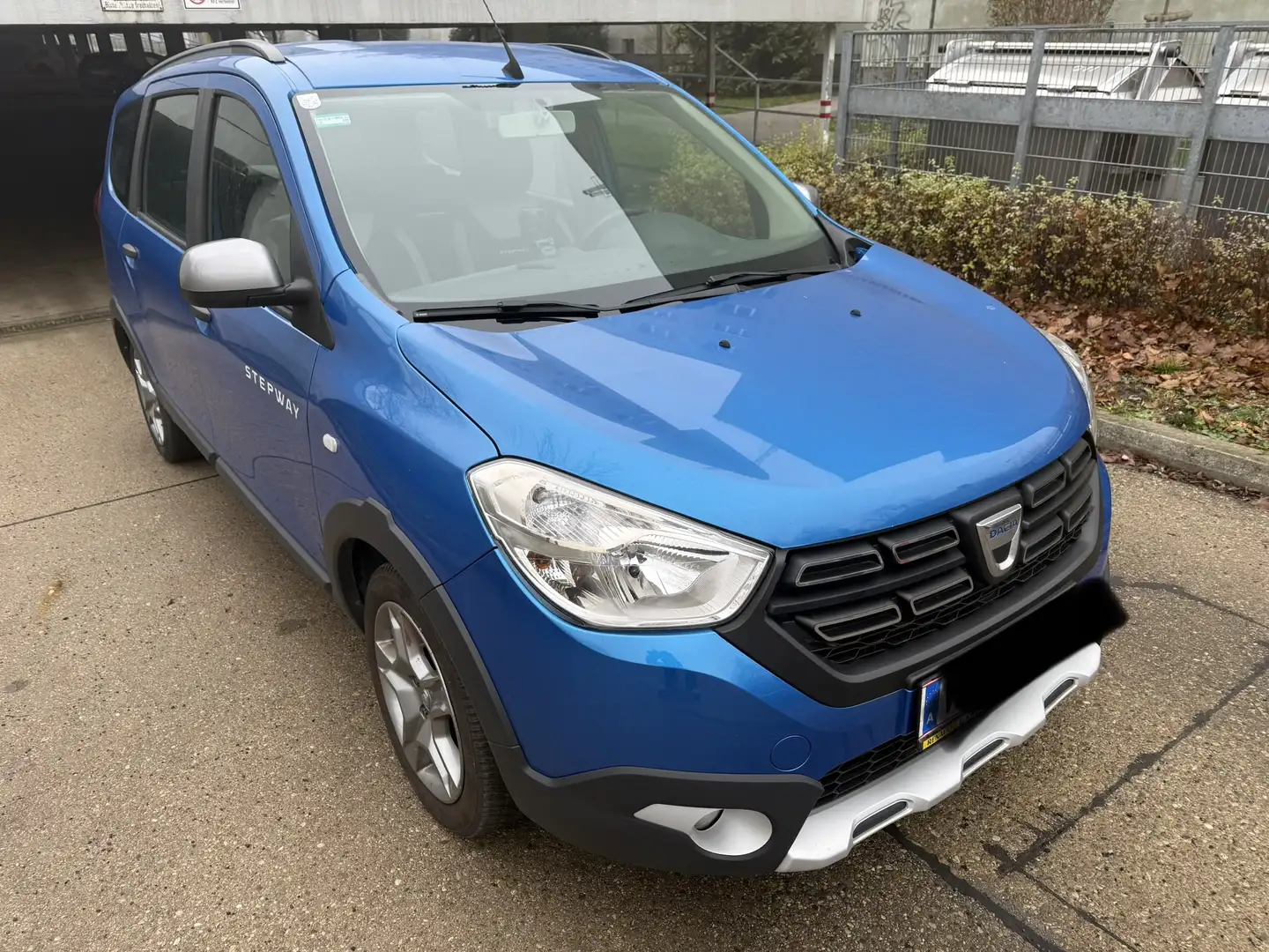 Dacia Lodgy TCe 130 GPF Stepway - 2