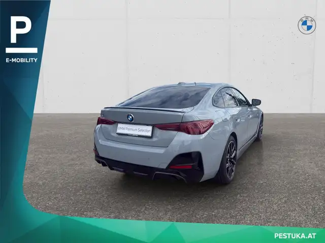 BMW I4 view 4