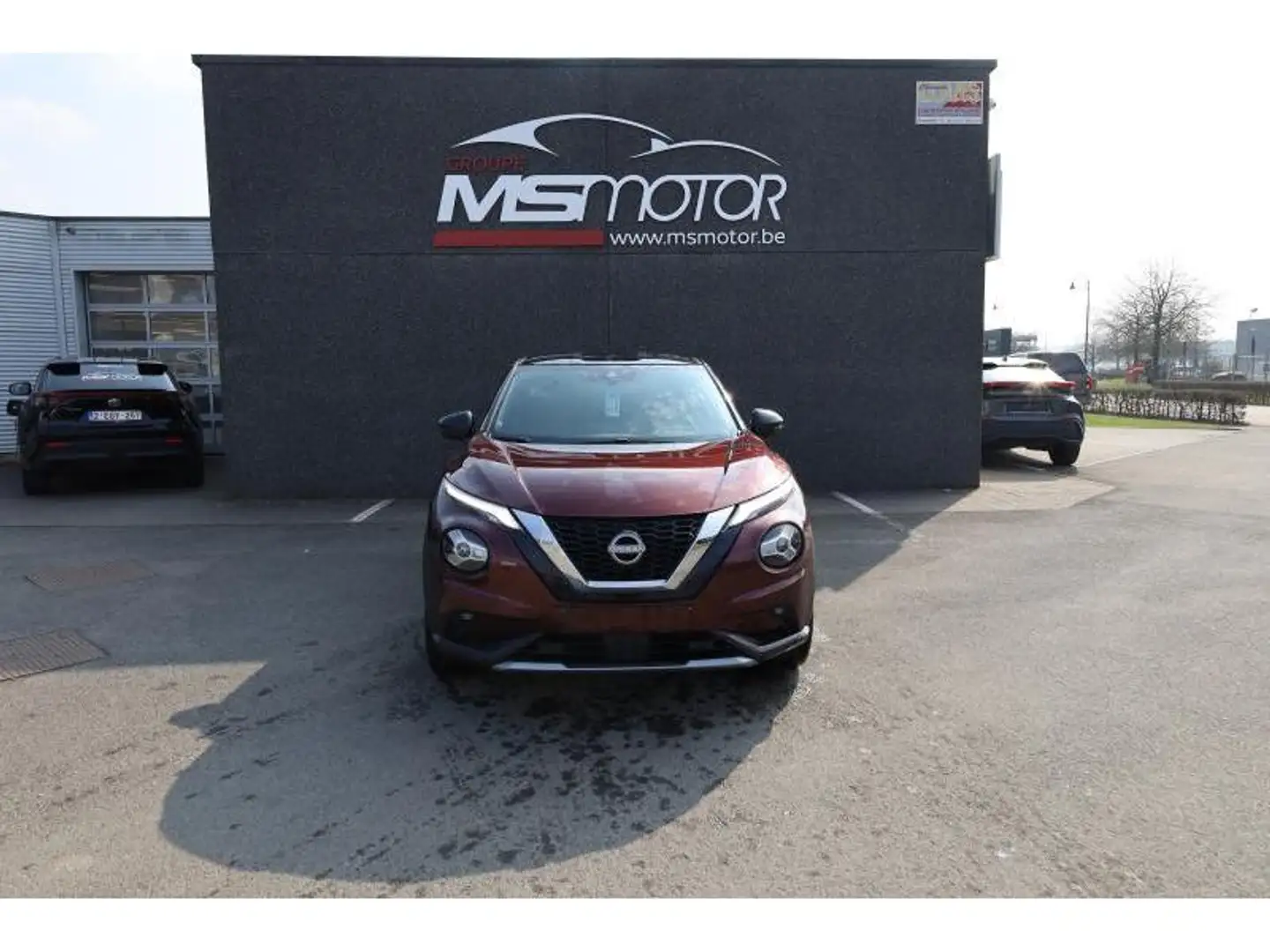 Nissan Juke 1,0L DIG-T 114 MT MY23 N-DESIG Rouge - 2