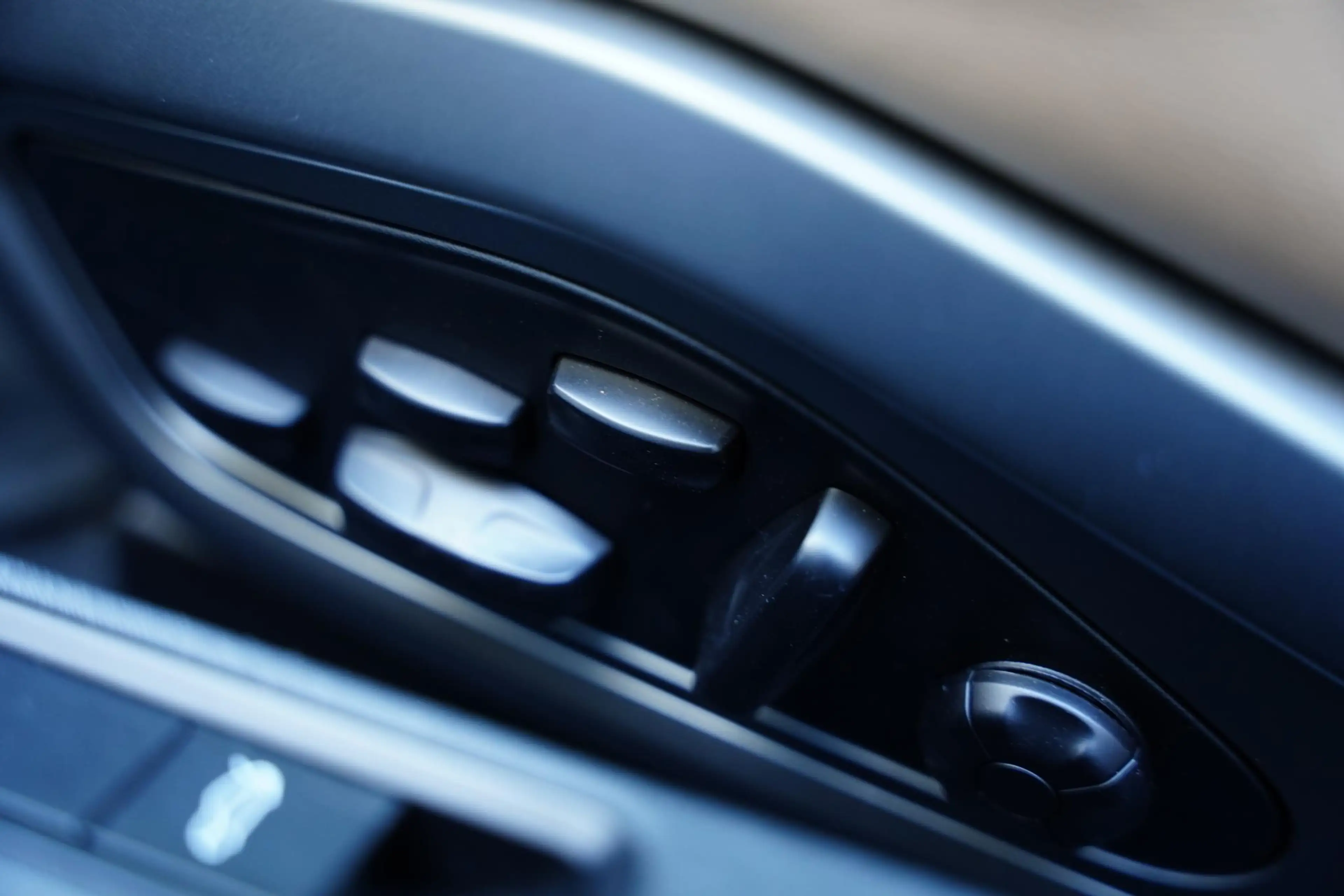 Porsche 992 992 Cabriolet 3.0 Carrera 4 S / New Service / Lede — photo 30