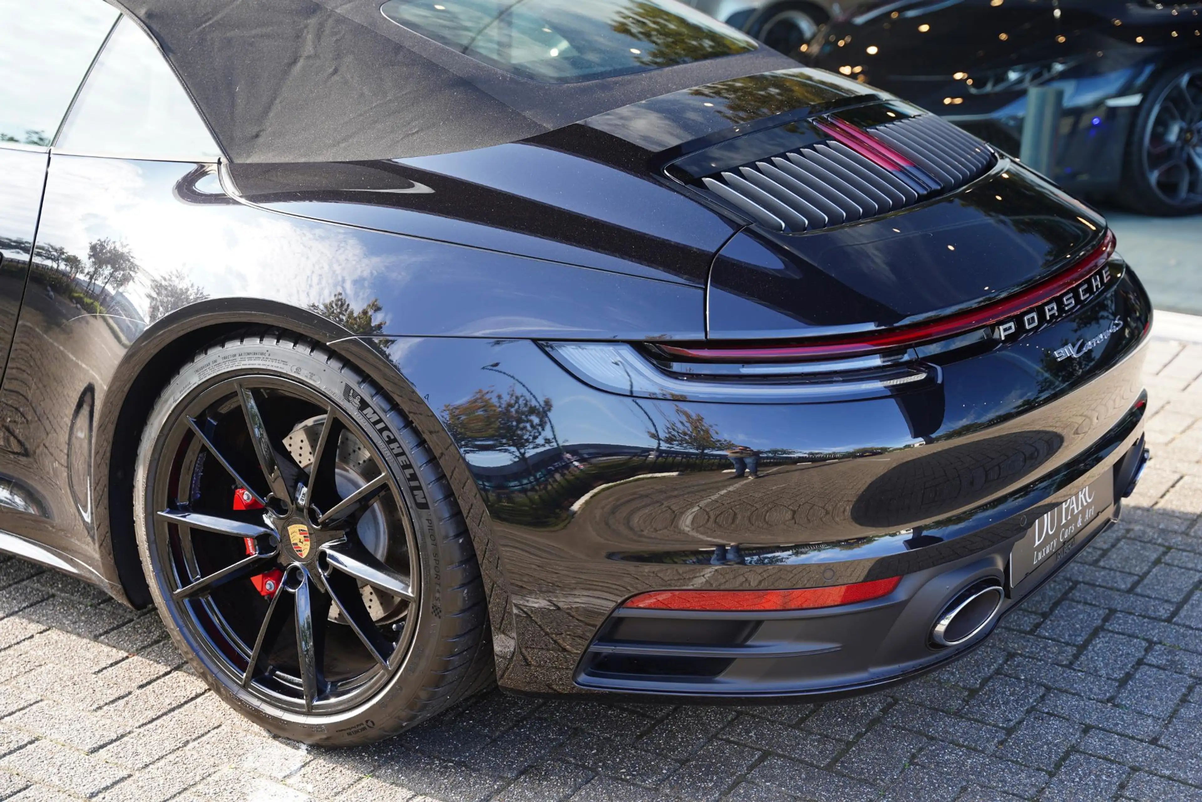Porsche 992 992 Cabriolet 3.0 Carrera 4 S / New Service / Lede — photo 37