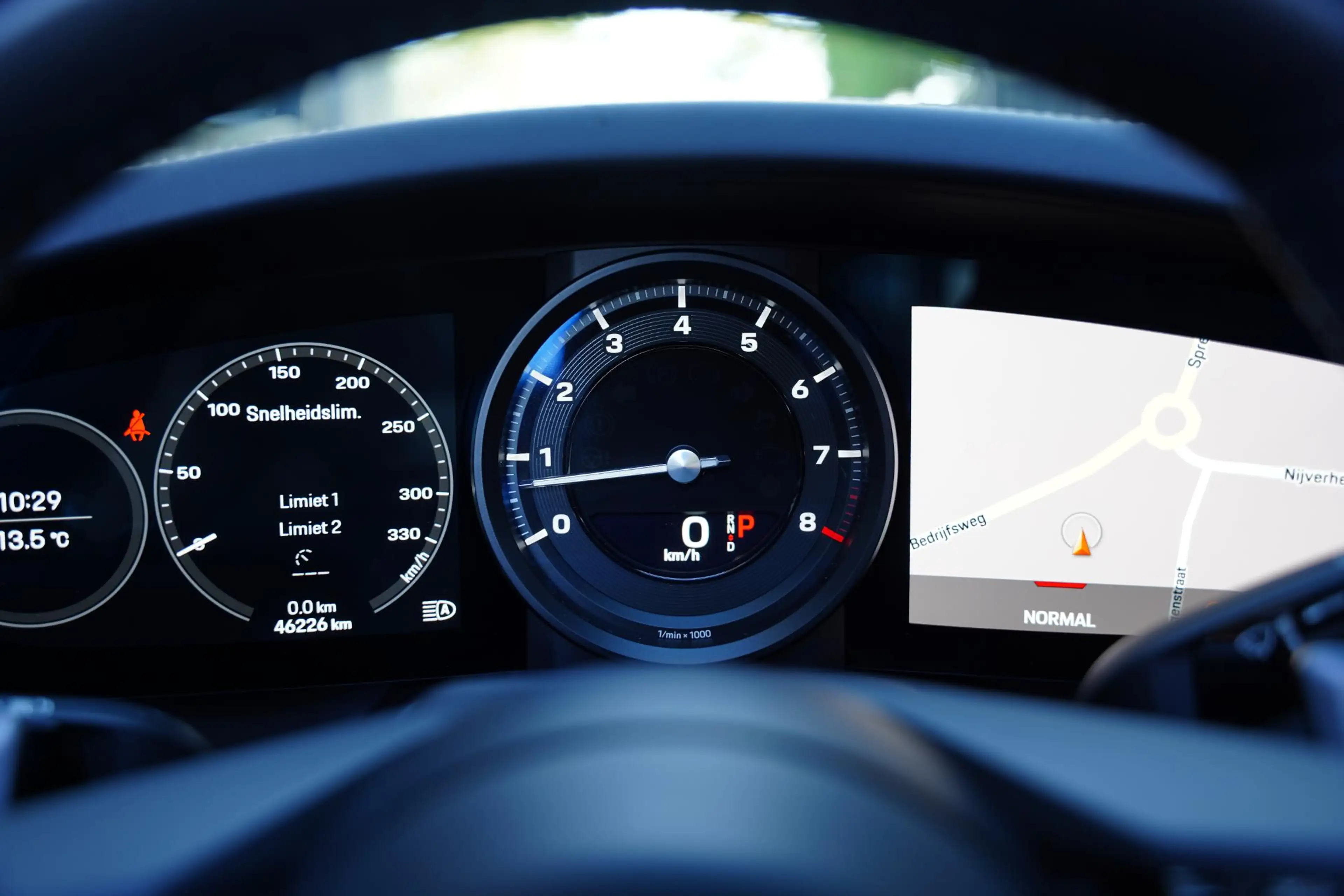 Porsche 992 992 Cabriolet 3.0 Carrera 4 S / New Service / Lede — photo 12
