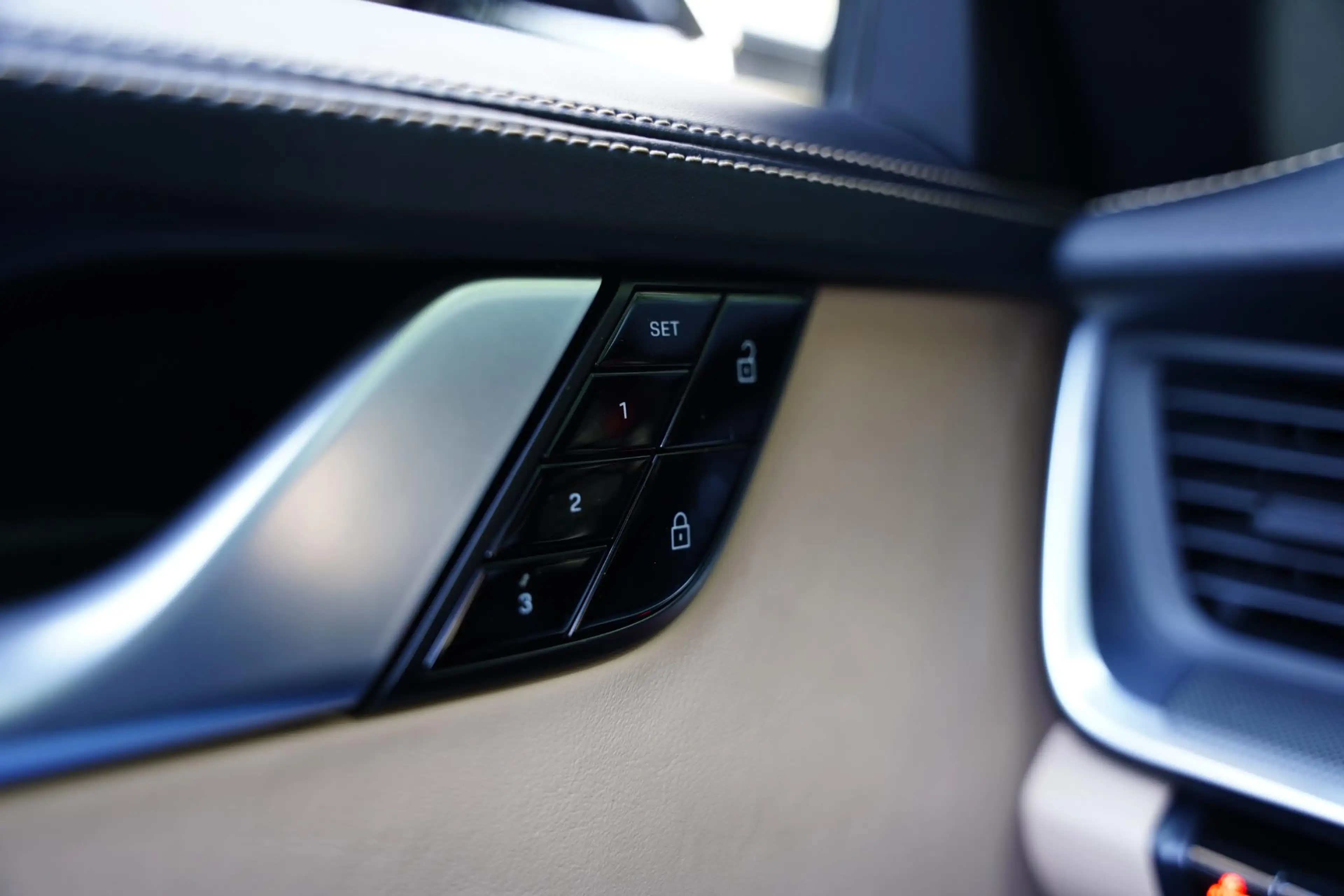 Porsche 992 992 Cabriolet 3.0 Carrera 4 S / New Service / Lede — photo 26