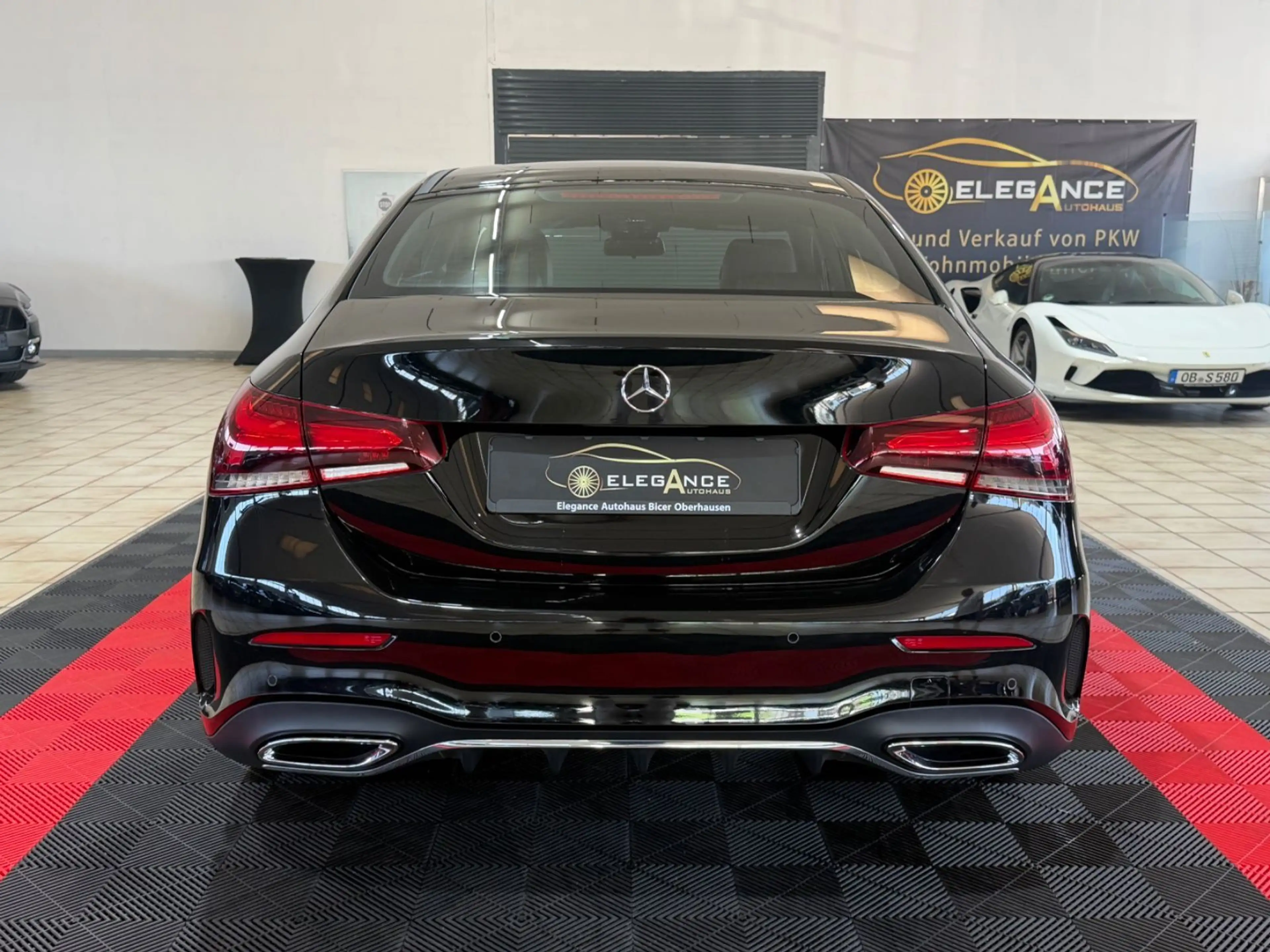 Mercedes-Benz A 180 *AMG-LINE*AMBIENTE*WIDECREEN*LED* — photo 5