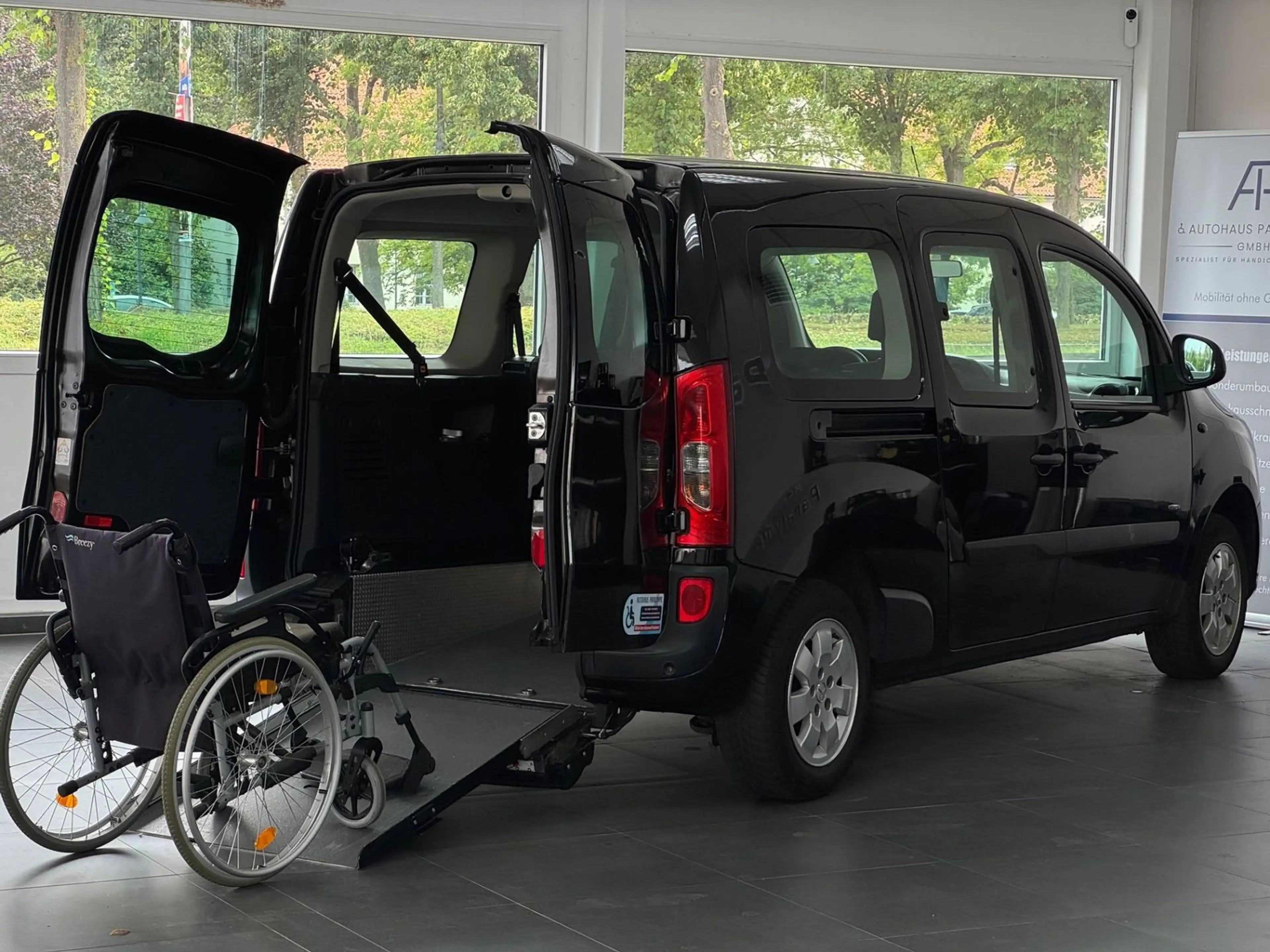 Mercedes-Benz Citan Extralang Rollstuhlgerecht-Rampe — photo 6