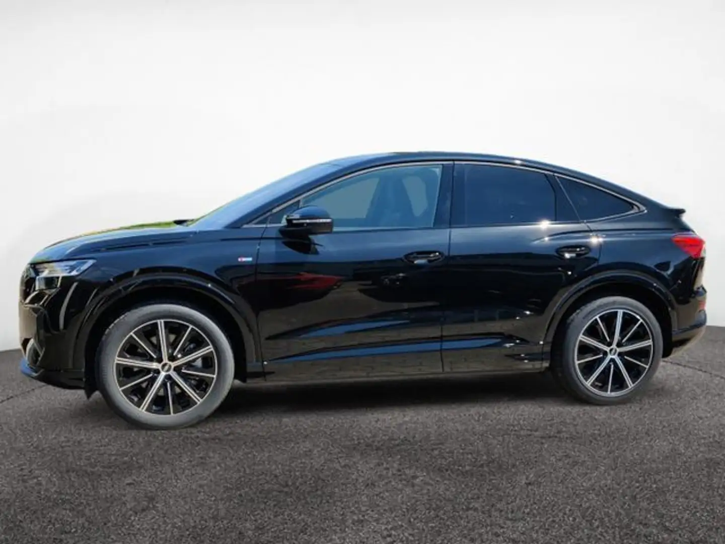 Audi Q4 e-tron 45 Sportback quattro S line Matrix AHK Schwarz - 2
