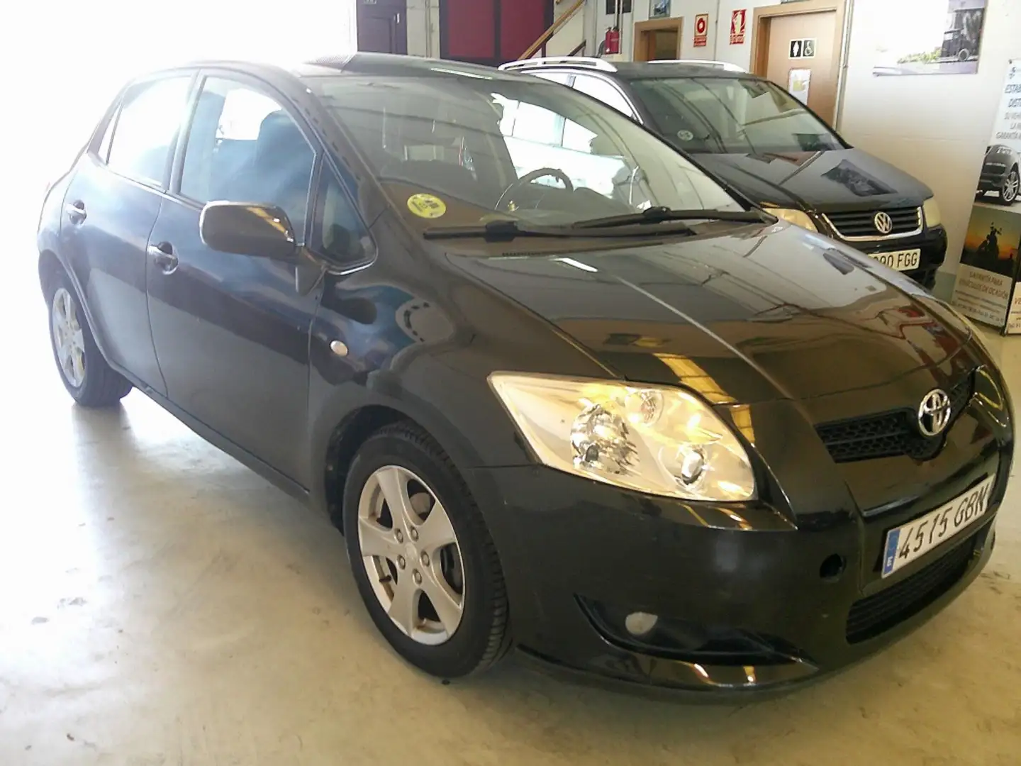 Toyota Auris 1.4D-4D Negro - 2