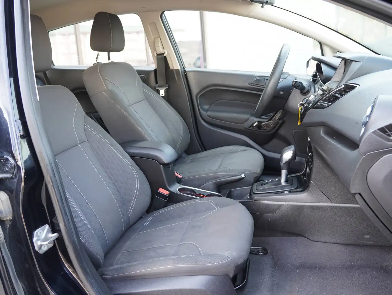 Ford Fiesta photo Ford Fiesta