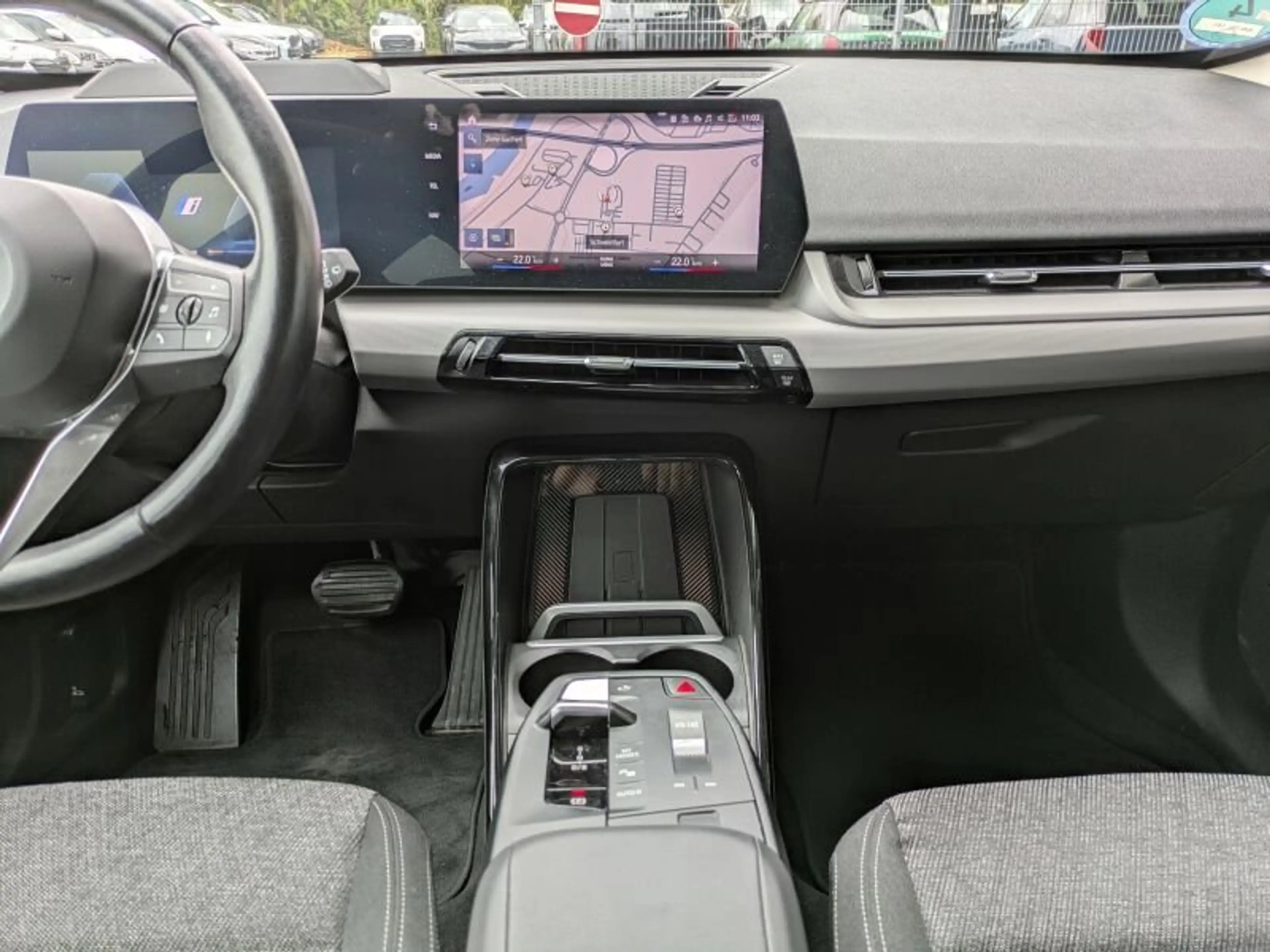 BMW iX1 xDrive30 LED. HeadUp. Park.Ass.Plus. — photo 11
