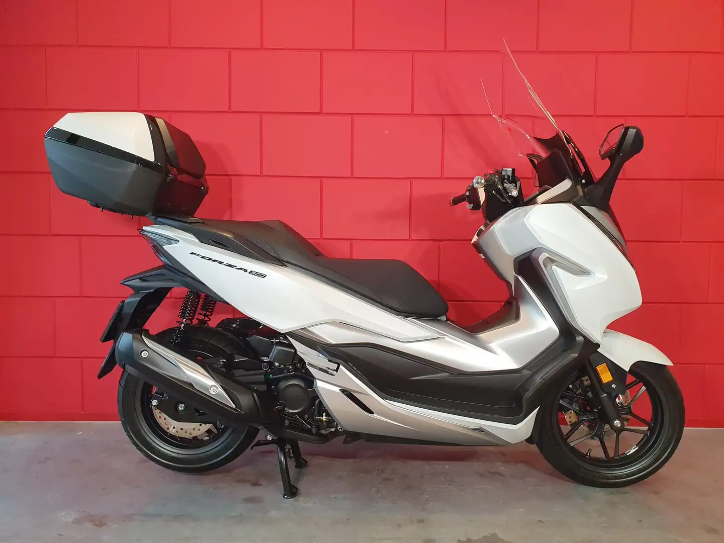 Honda Forza 300 NSS A - 1