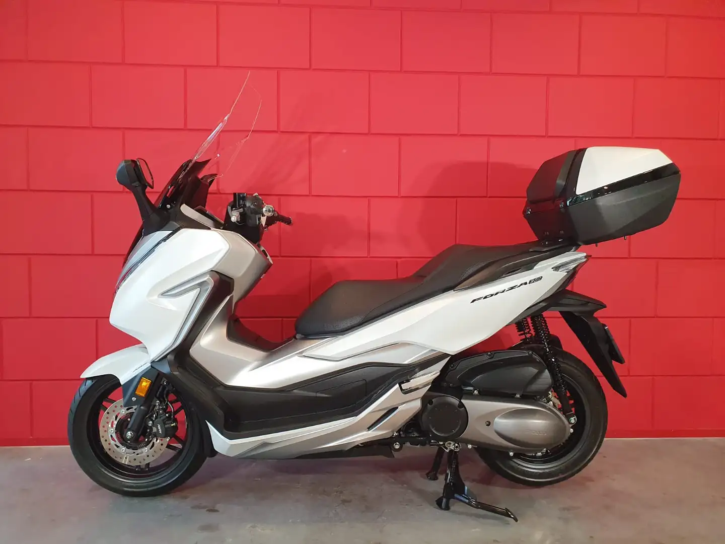 Honda Forza 300 NSS A - 2