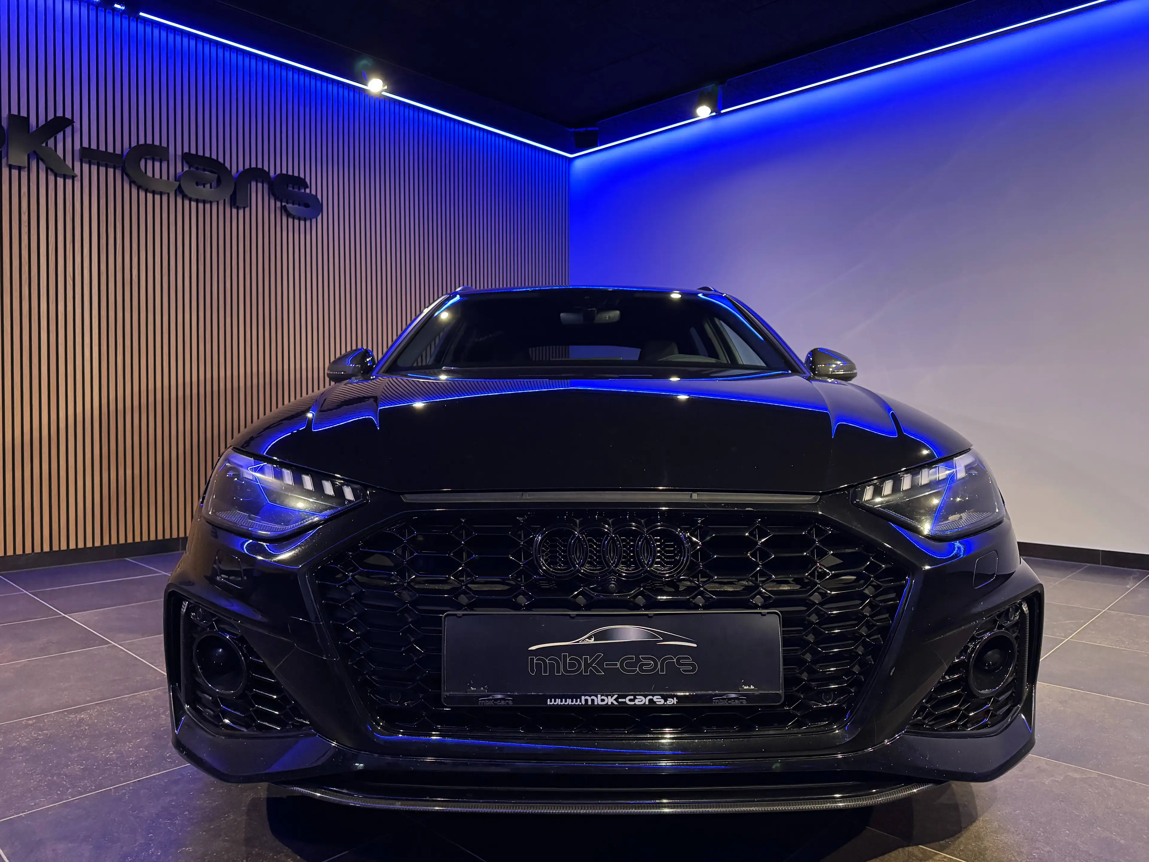Audi RS4 2.9 TFSI quattro *Carbon, 360°Kamera, B&O, Pano* — photo 4
