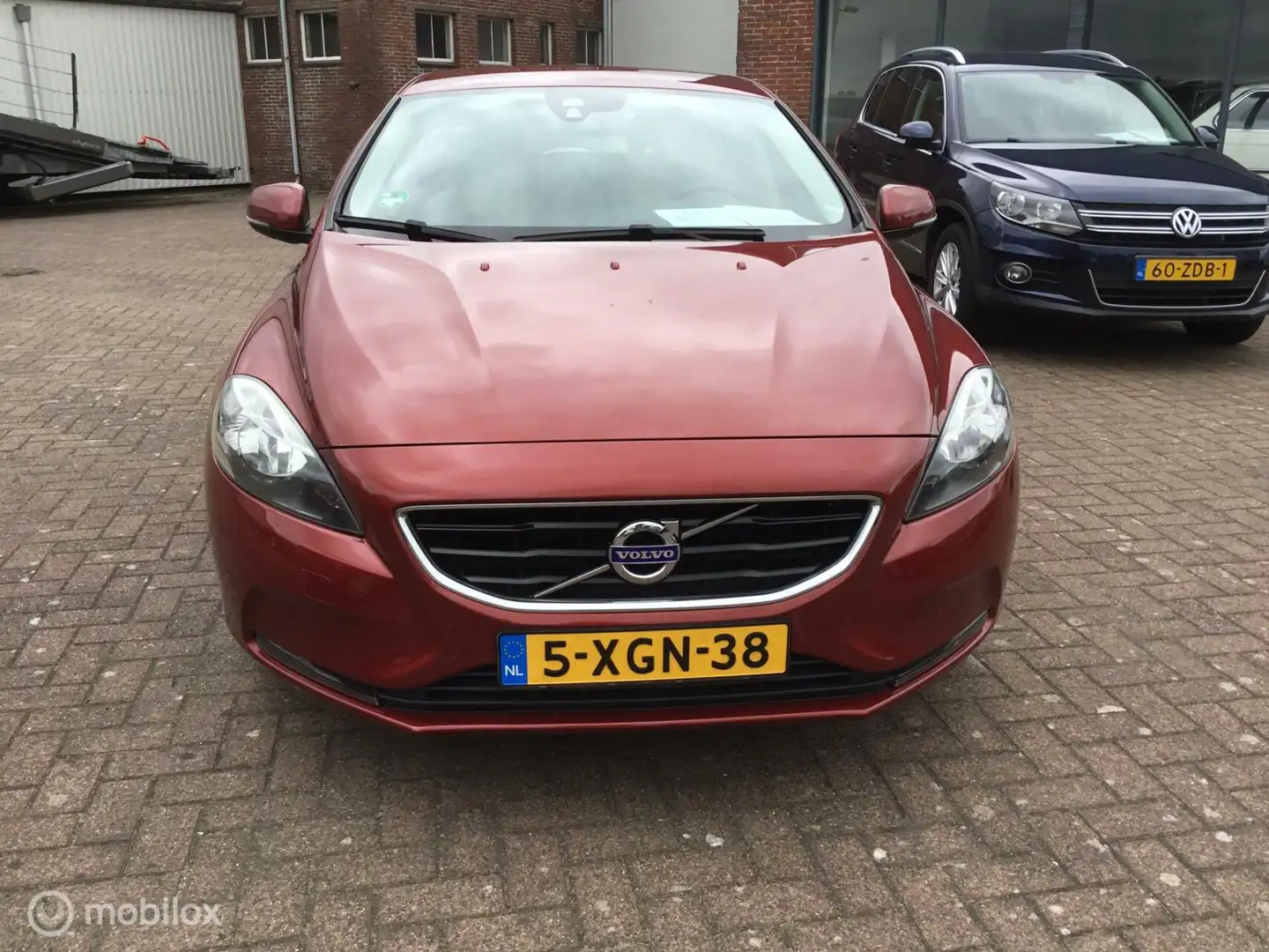 Volvo V40 2.0 D4 Momentum Business 140kw/191pk 100%onderhoud Rouge - 2