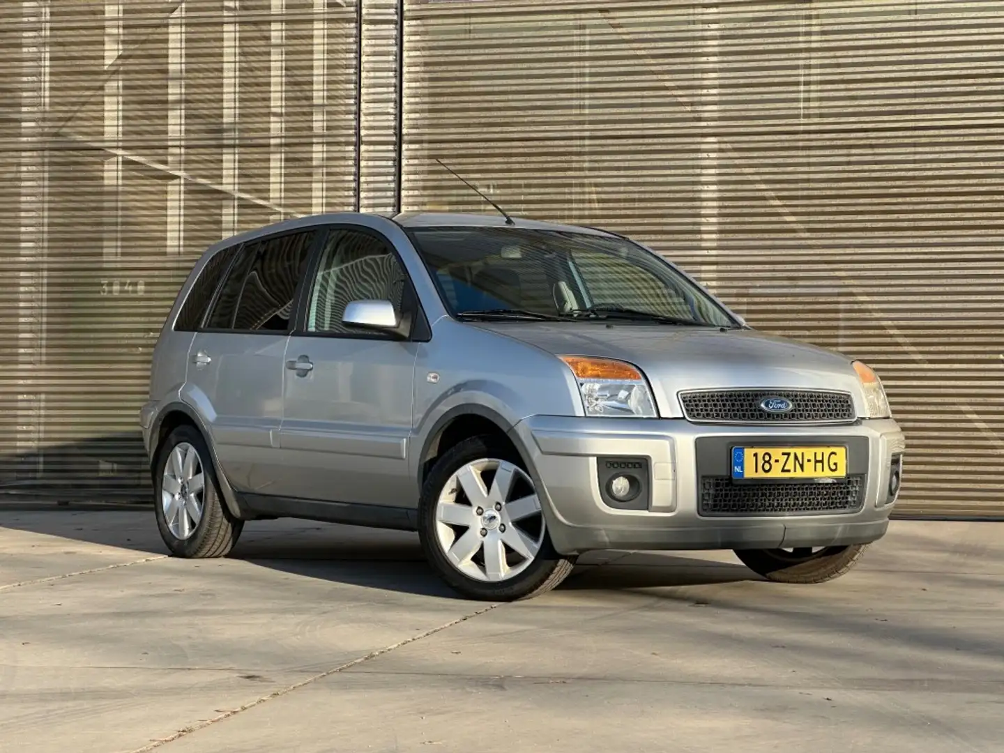 Ford Fusion 1.6 16V FUTURA AIRCO/LEER/LM VELGEN /AUTOMAAT !! Szürke - 2