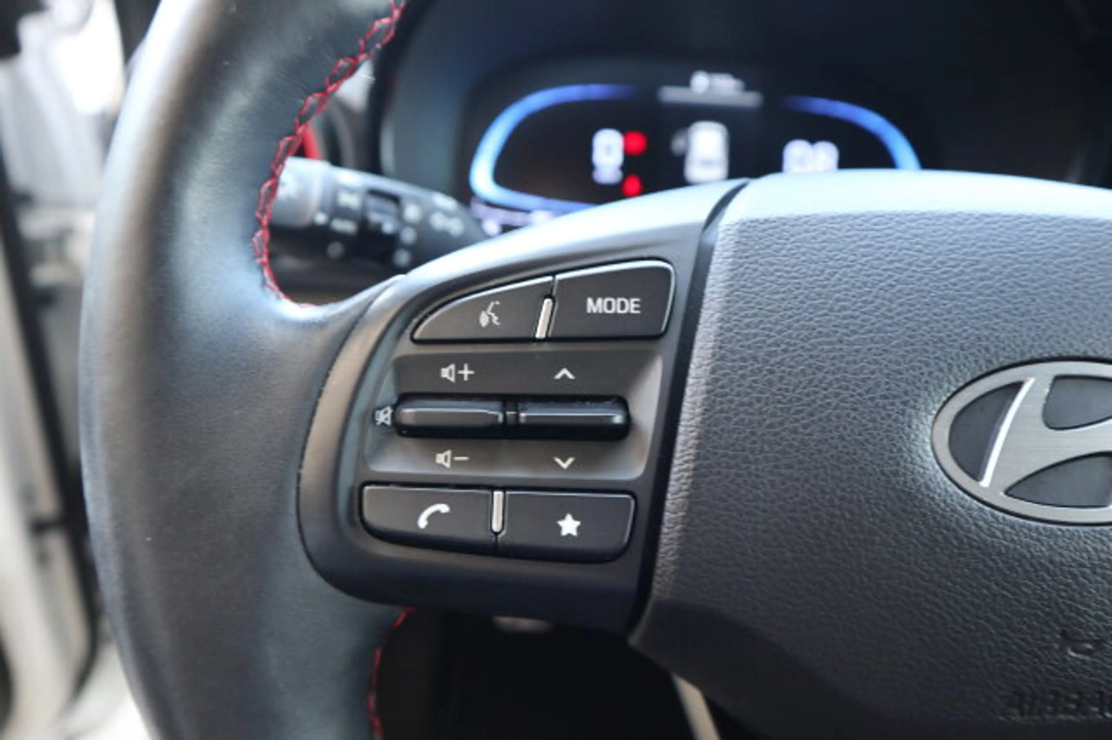 Hyundai i10 i10 1.0 N Line PDC/Kamera/Navi/DAB/Sitzhzg. BC — photo 12