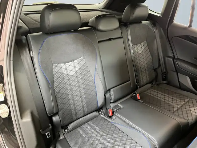 Volkswagen Tiguan view 11