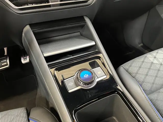 Volkswagen Tiguan view 9