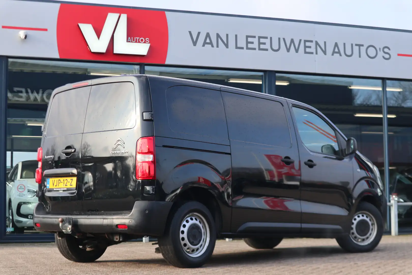 Citroen Jumpy 2.0 BlueHDI 120 M Club | Cruise | Navi | Trekhaak Zwart - 2