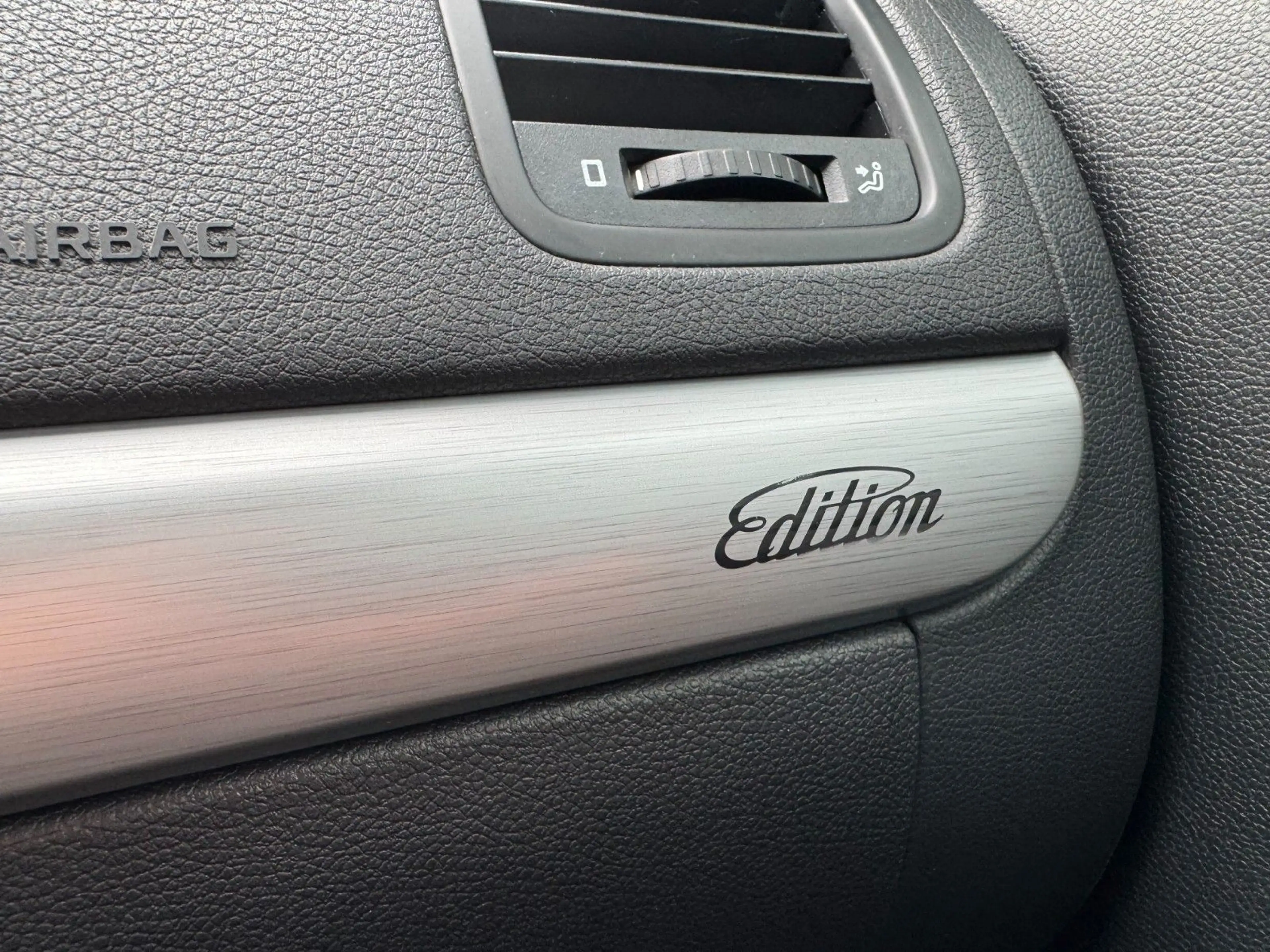 Skoda Yeti 2.0 TDI DSG "Edition"4x4 BI-XENON NAVI AHK — photo 11