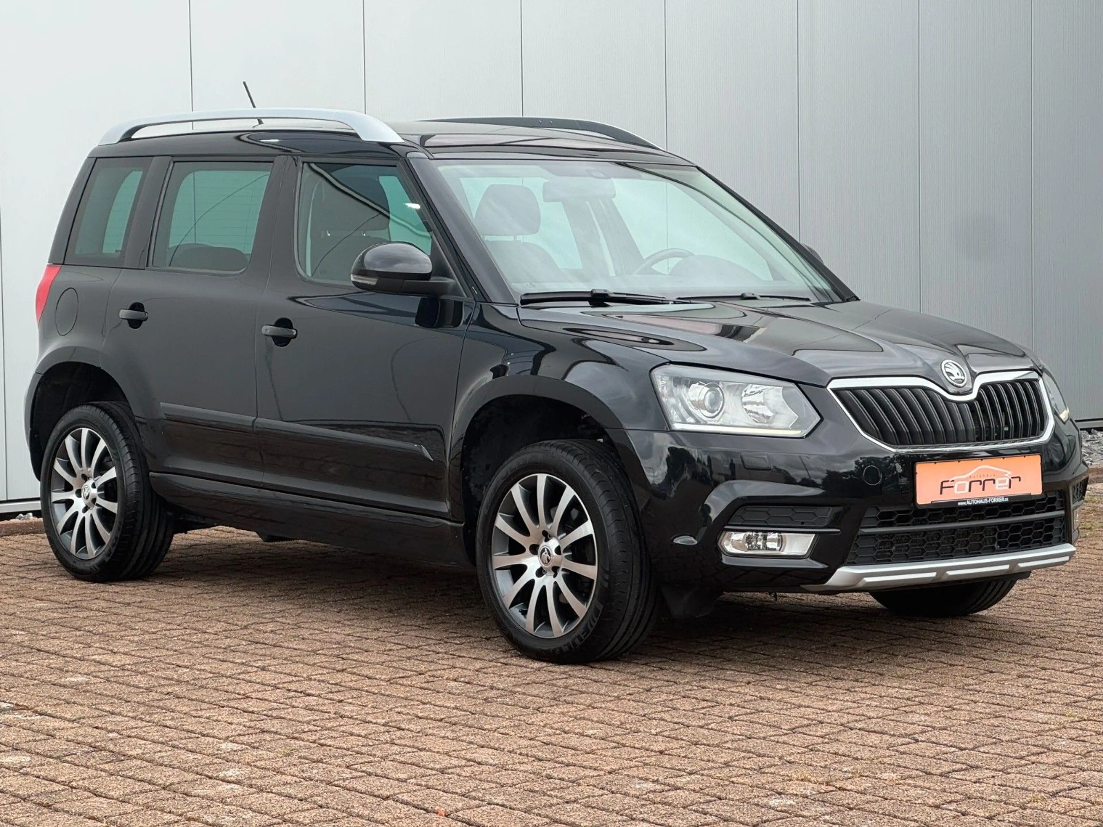 Skoda Yeti 2.0 TDI DSG "Edition"4x4 BI-XENON NAVI AHK — photo 14