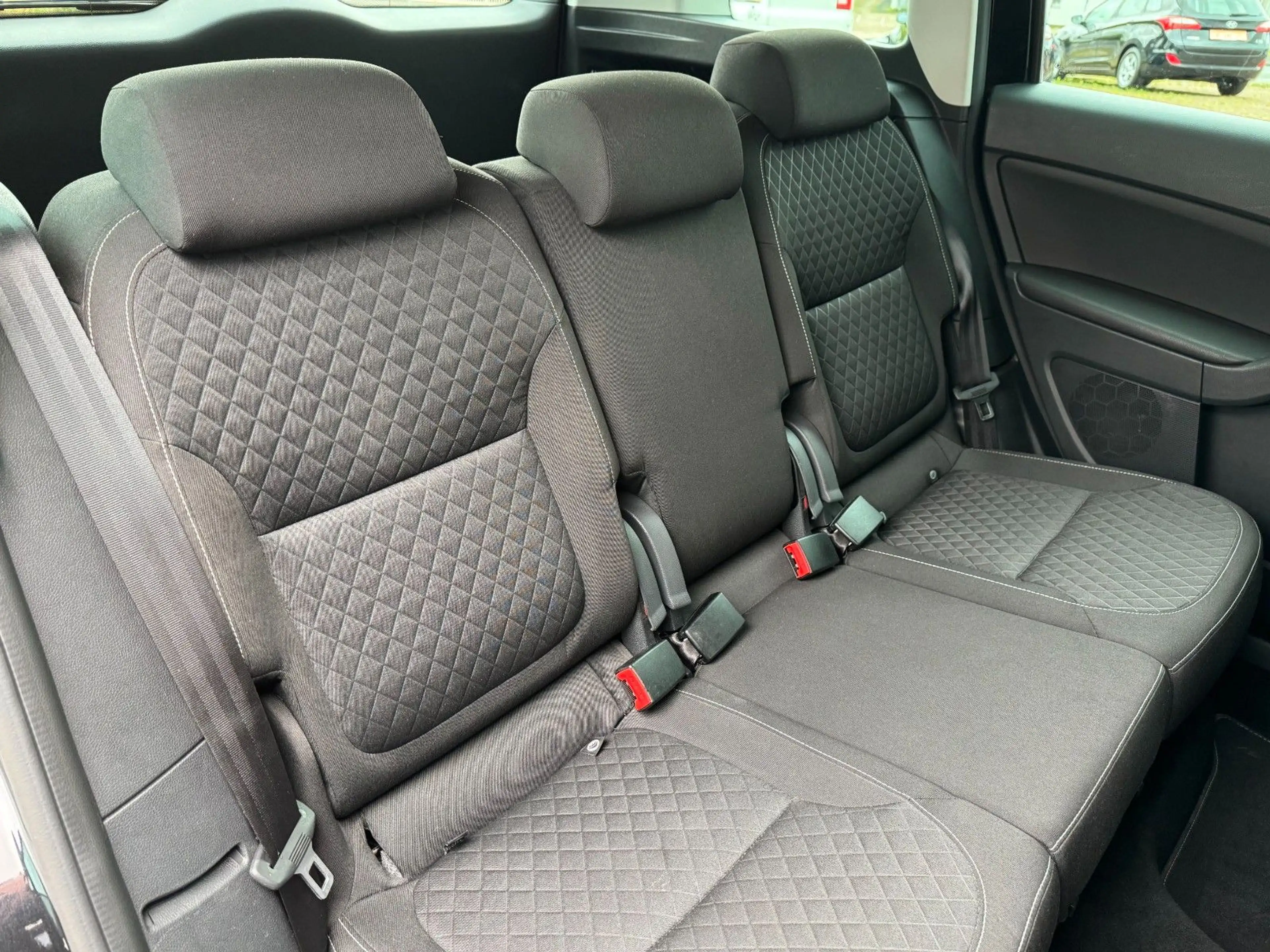 Skoda Yeti 2.0 TDI DSG "Edition"4x4 BI-XENON NAVI AHK — photo 10