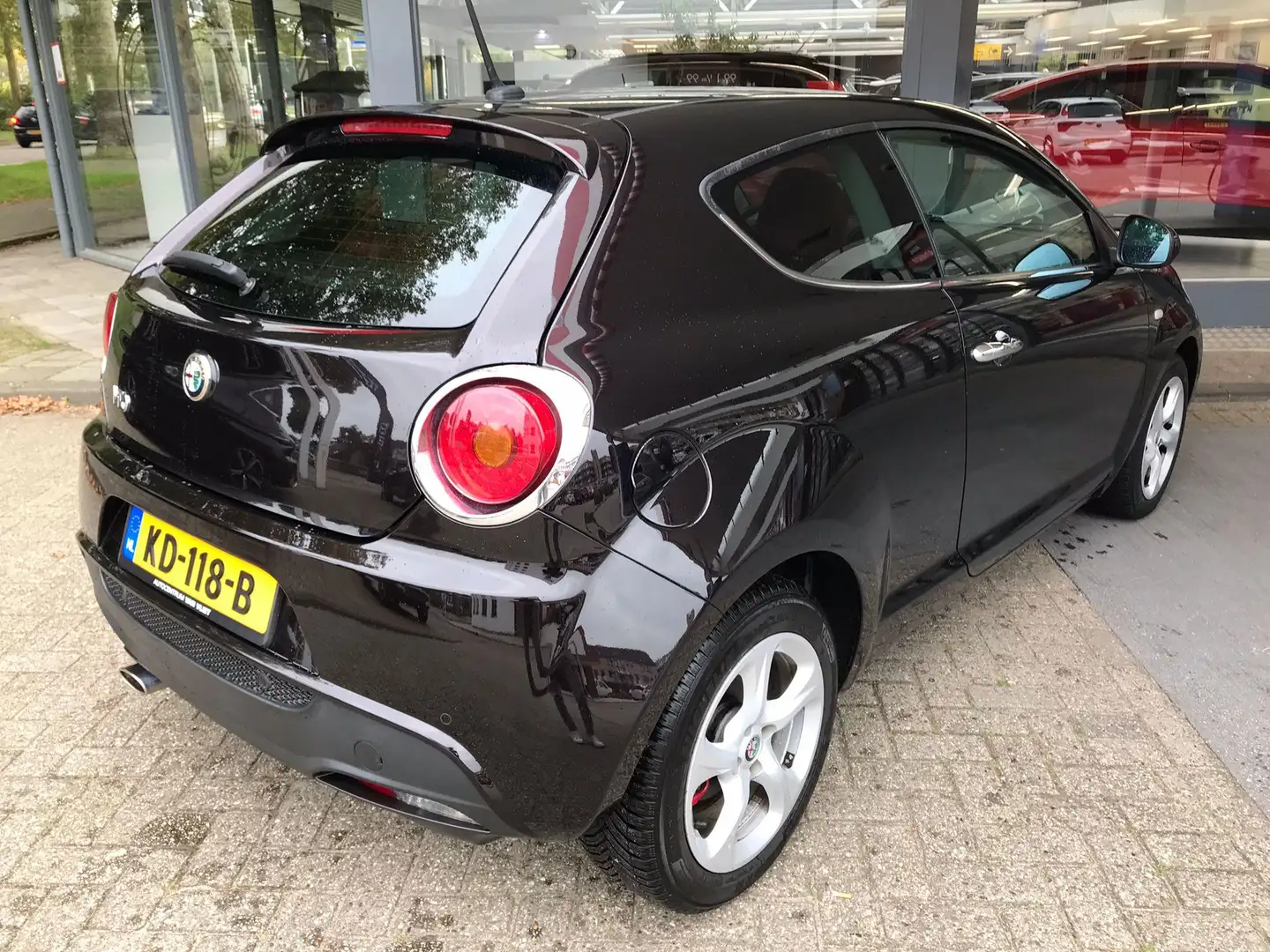 Alfa Romeo MiTo 0.9 TwinAir Exclusive Noir - 2