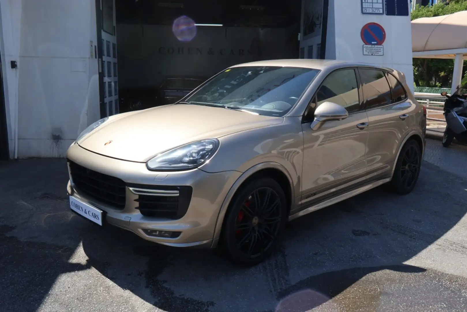 Porsche Cayenne S Aut. Beige - 2