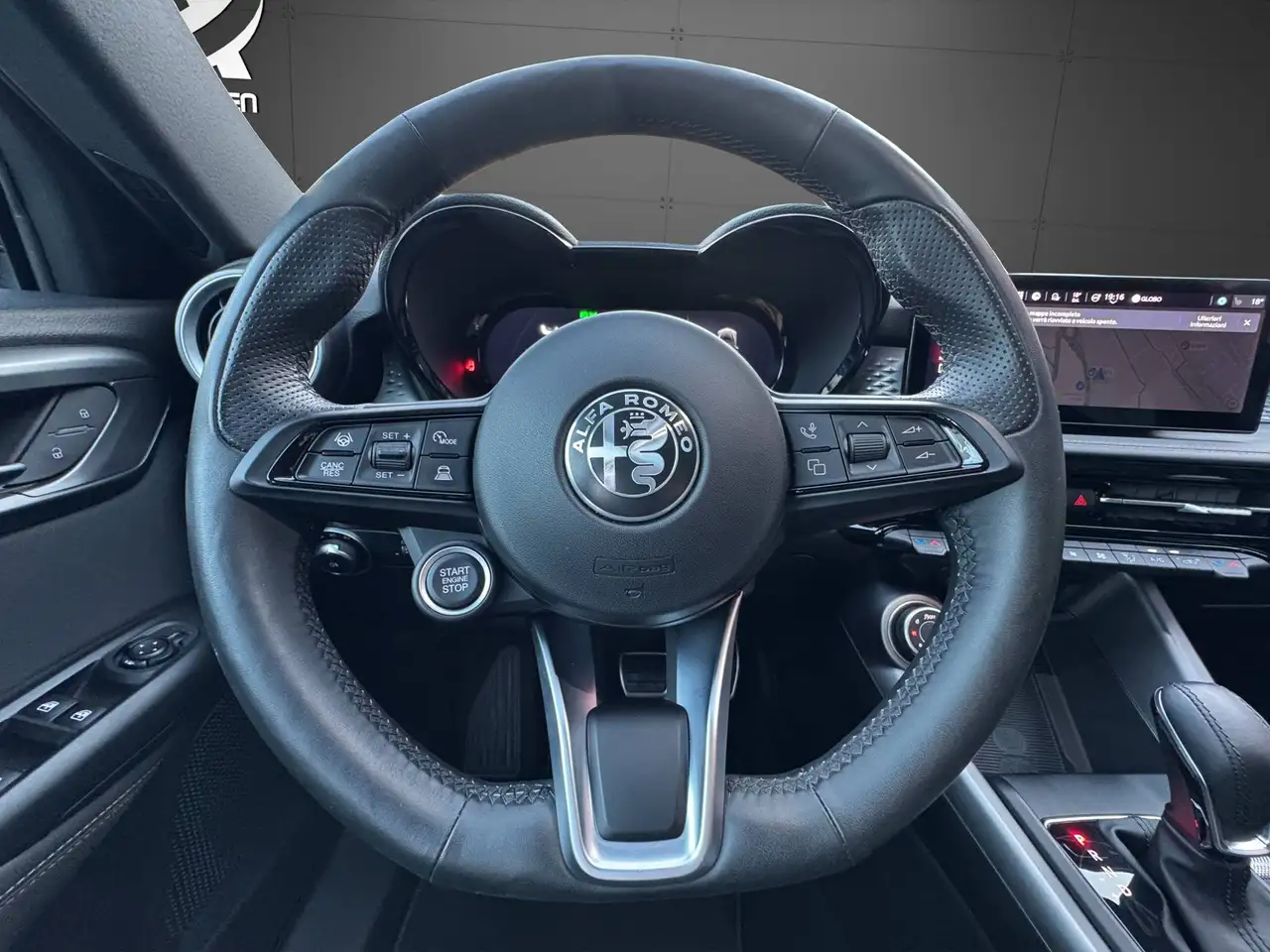 Alfa Romeo Tonale 2024 — фото 11