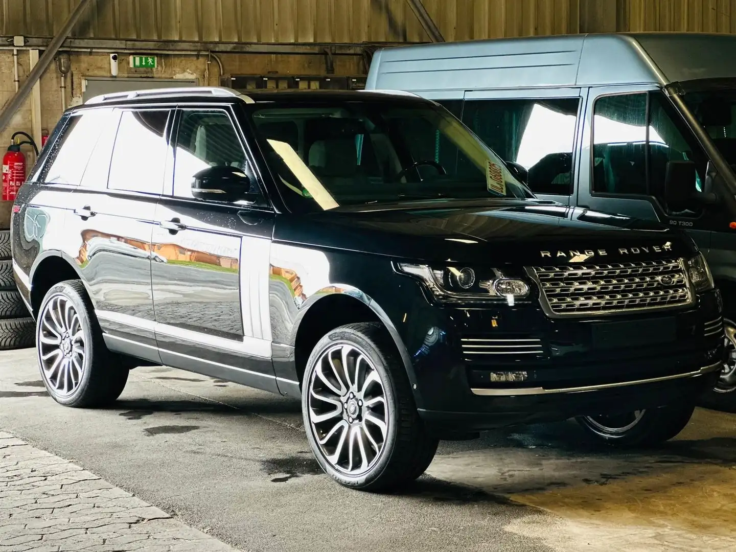 Land Rover Range Rover Autobiography-Multimedia-4-Sitzer Schwarz - 1