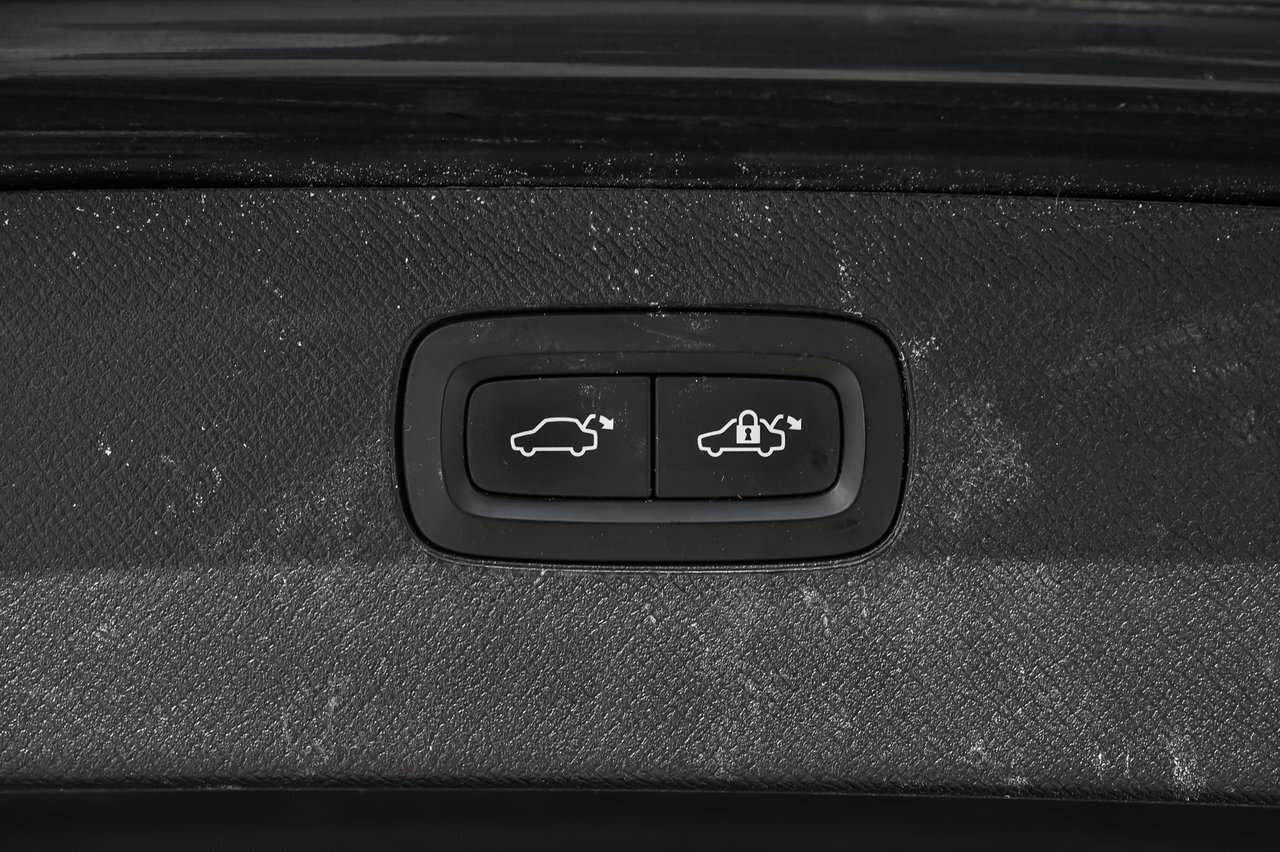 2024 Volvo XC90 B6 AWD Ultimate Bright Theme 7-Seater Ultimate / U thumb 11