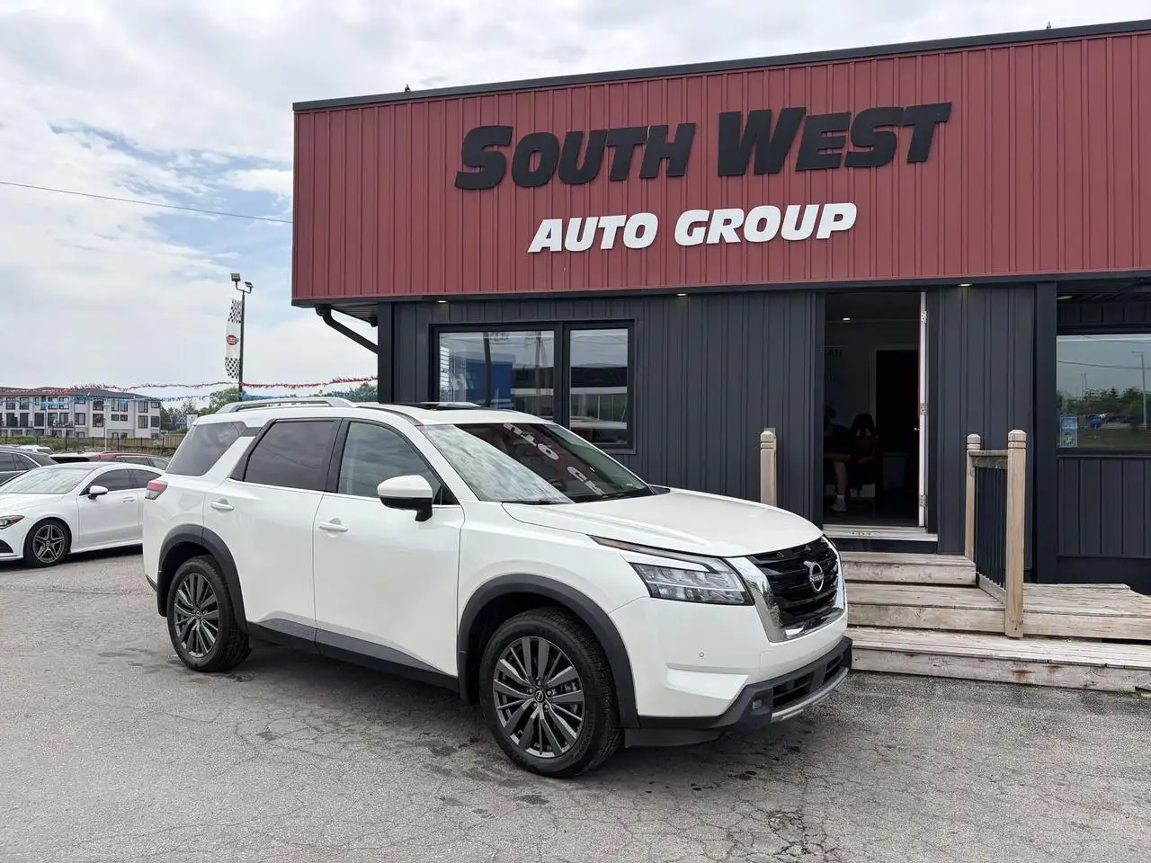 Nissan Pathfinder photo Nissan Pathfinder
