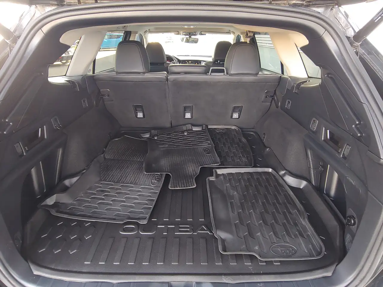 Subaru OUTBACK снимка Subaru OUTBACK