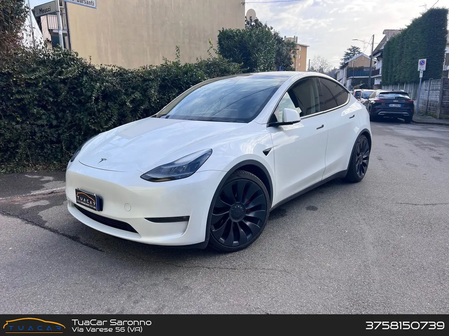 Tesla Model Y Performance Blanc - 1
