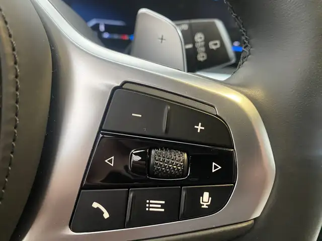 BMW 330 d xDrive 48 V Touring Aut. M-Sportpakete Ansicht 12