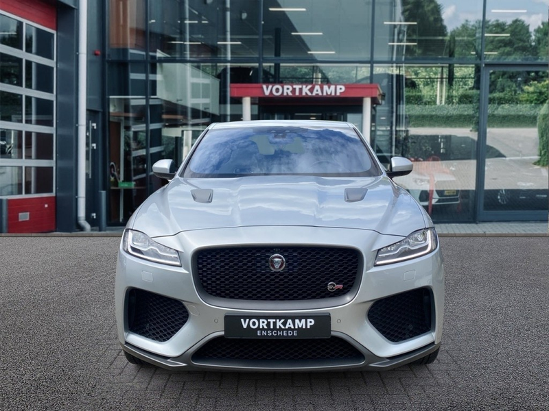 Jaguar F-Pace 5.0 V8 SVR AWD 360-CAM/GLAS-DAK/ELEK-KLEP/MERIDIAN — photo 2