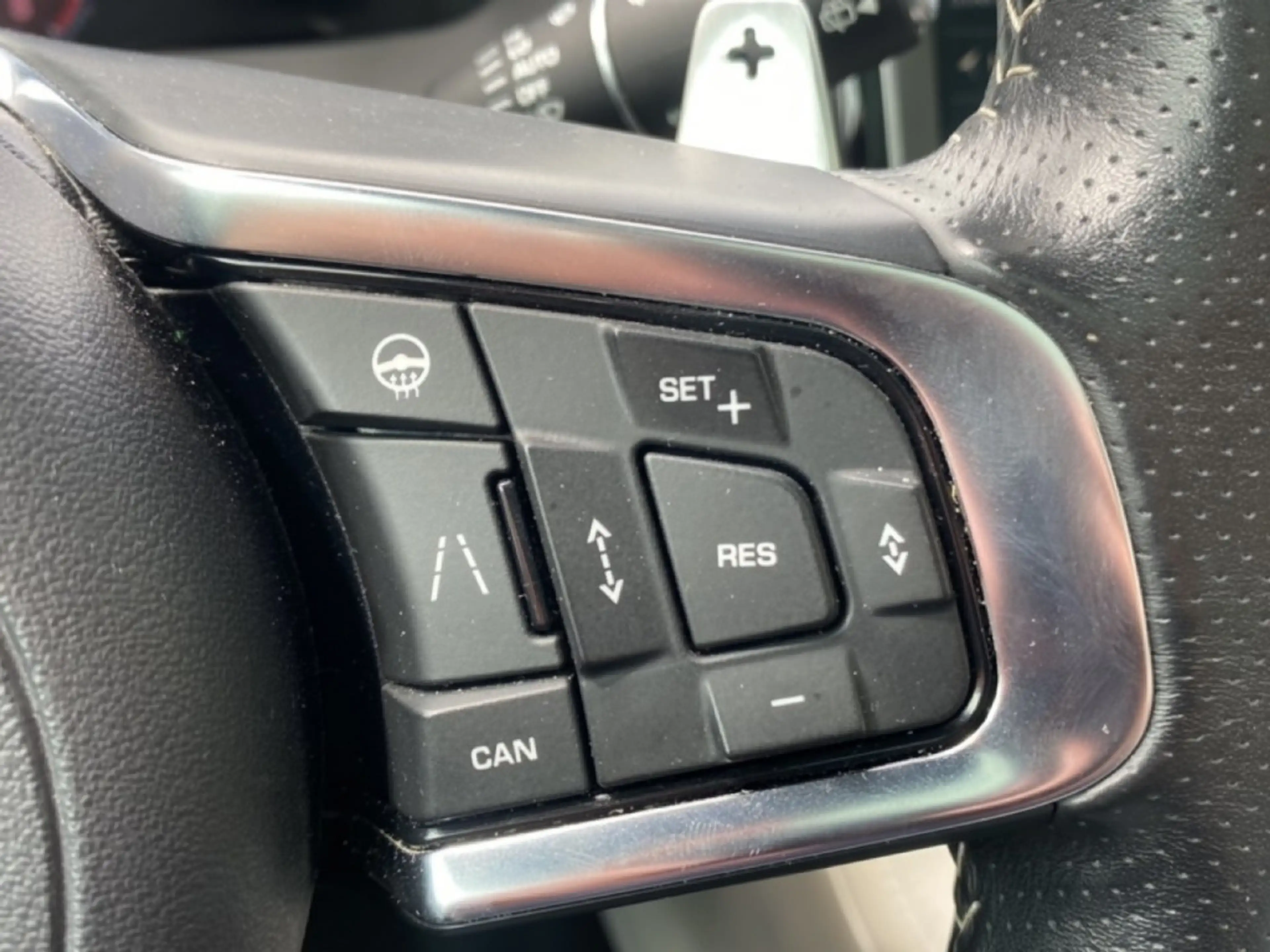 Jaguar F-Pace 5.0 V8 SVR AWD 360-CAM/GLAS-DAK/ELEK-KLEP/MERIDIAN — photo 21