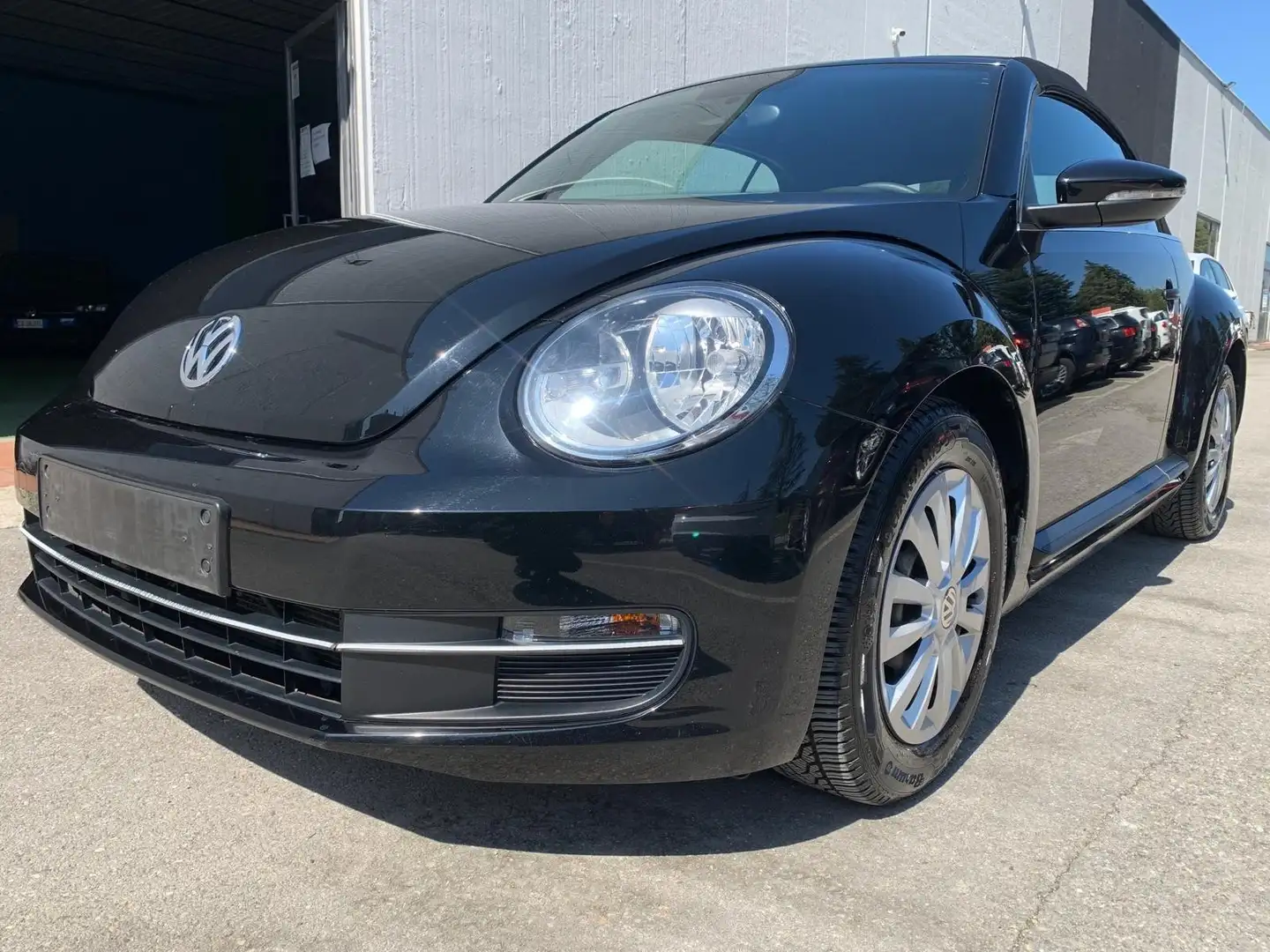 Volkswagen Maggiolino Cabrio 1.2 tsi Design - 1