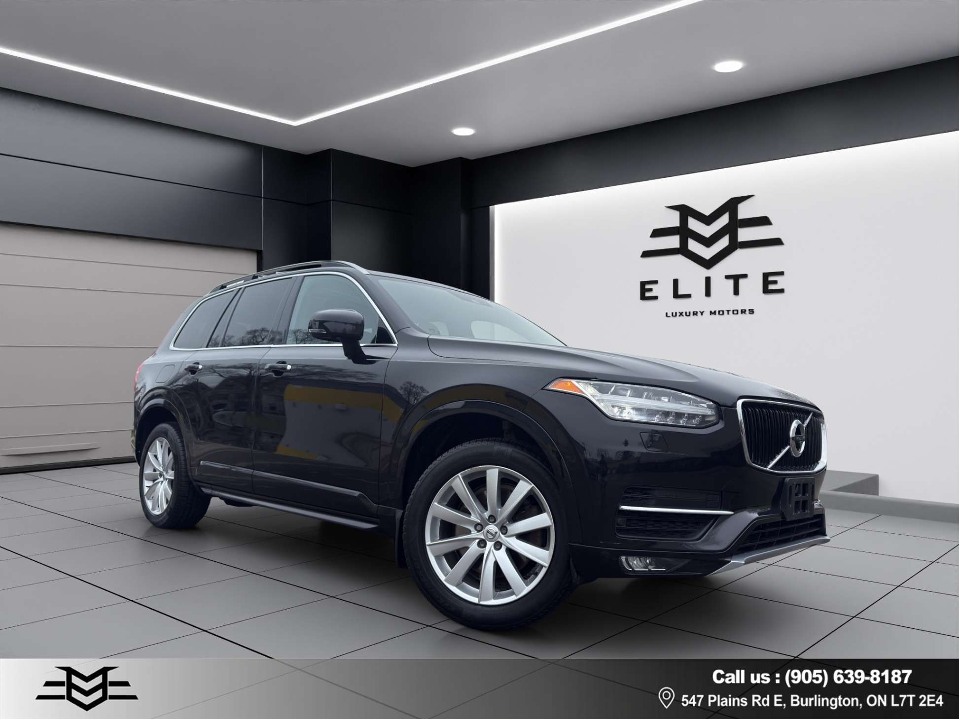 2017 Volvo XC90 T6 Momentum 7-Passenger AWD - BLACK ON BLACK !! alt 5