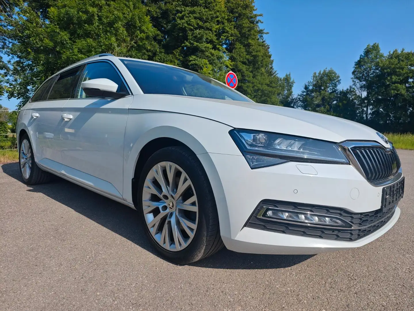 Skoda Superb Combi Style Business Amundsen DCC ACC AHK Blanc - 1