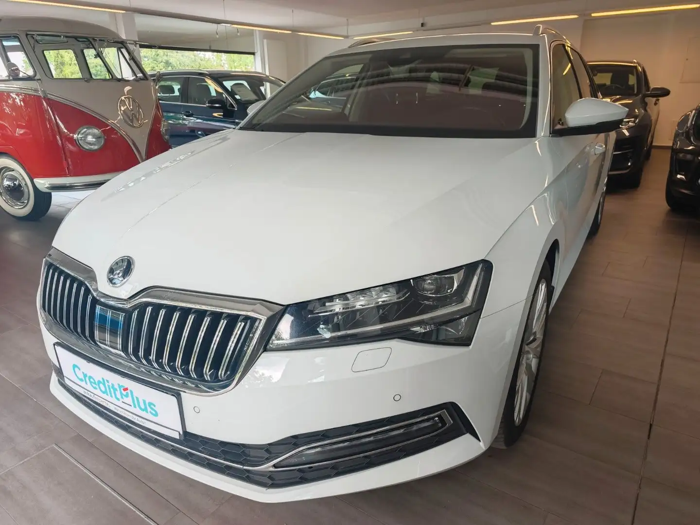 Skoda Superb Combi Style Business Amundsen DCC ACC AHK Wit - 2