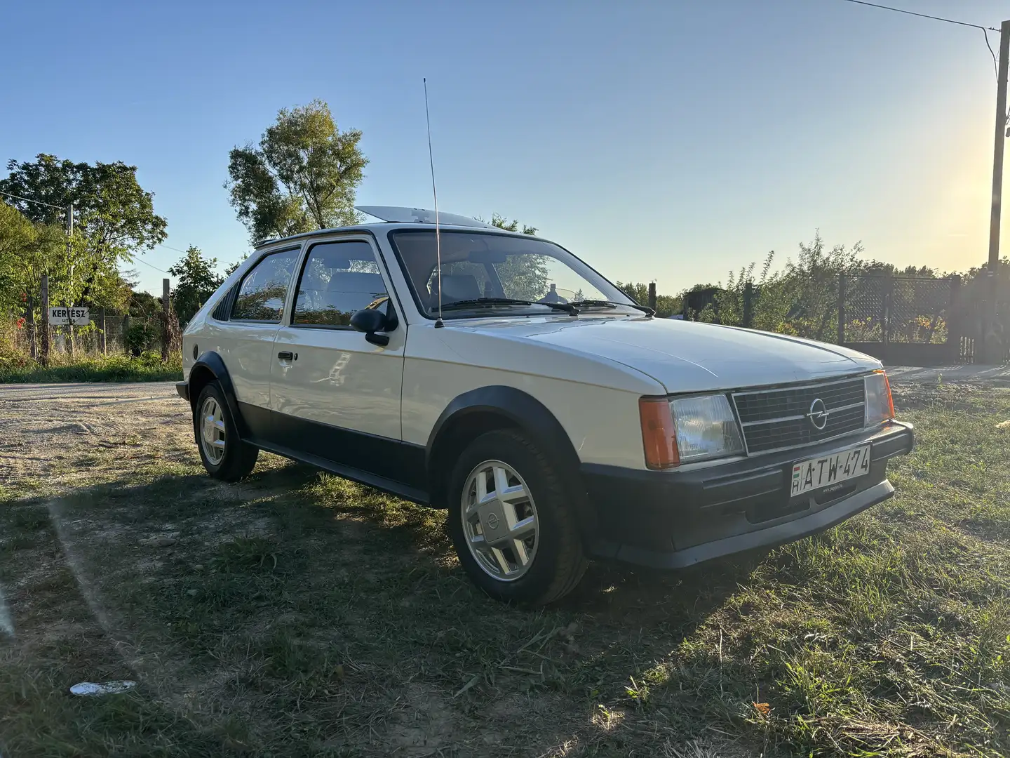 Opel Kadett 1.6 SR Weiß - 2