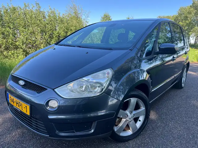 Ford S-Max 2.0-16V